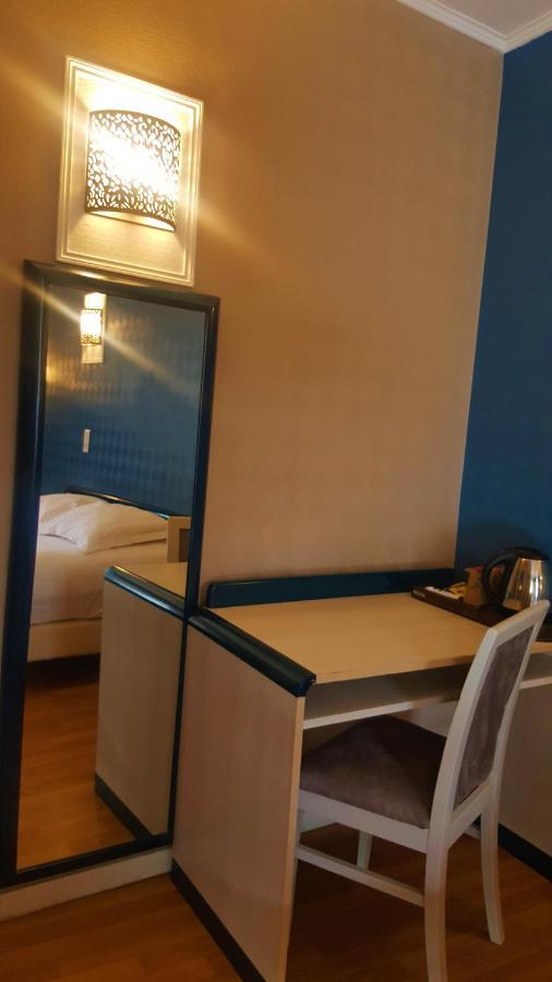 Modern'Hotel ヴァランシエンヌ エクステリア 写真