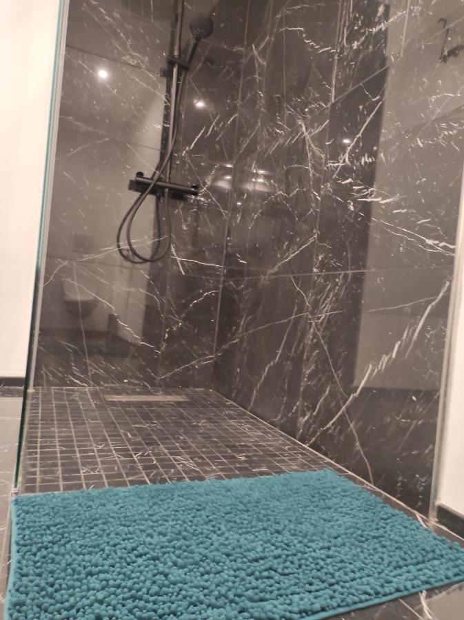 Modern'Hotel ヴァランシエンヌ エクステリア 写真