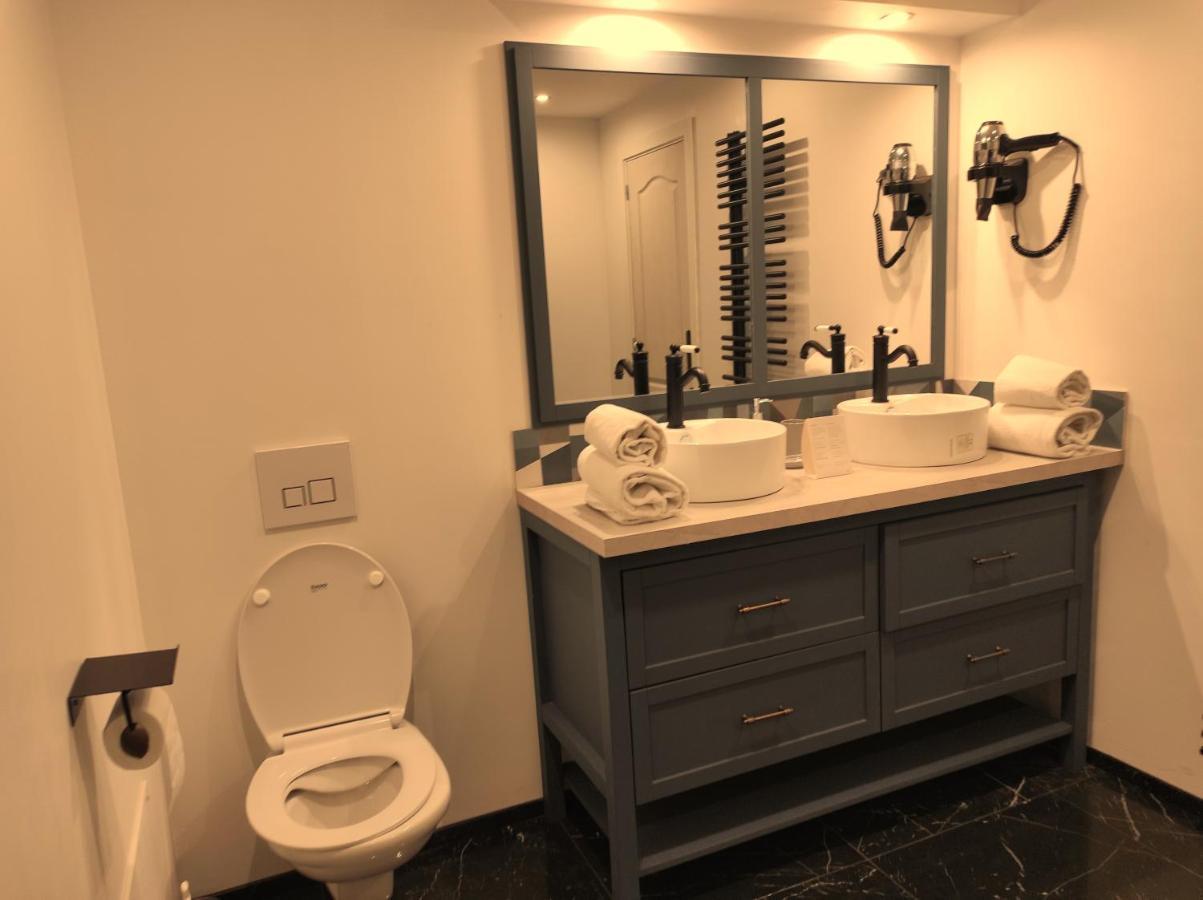 Modern'Hotel ヴァランシエンヌ エクステリア 写真