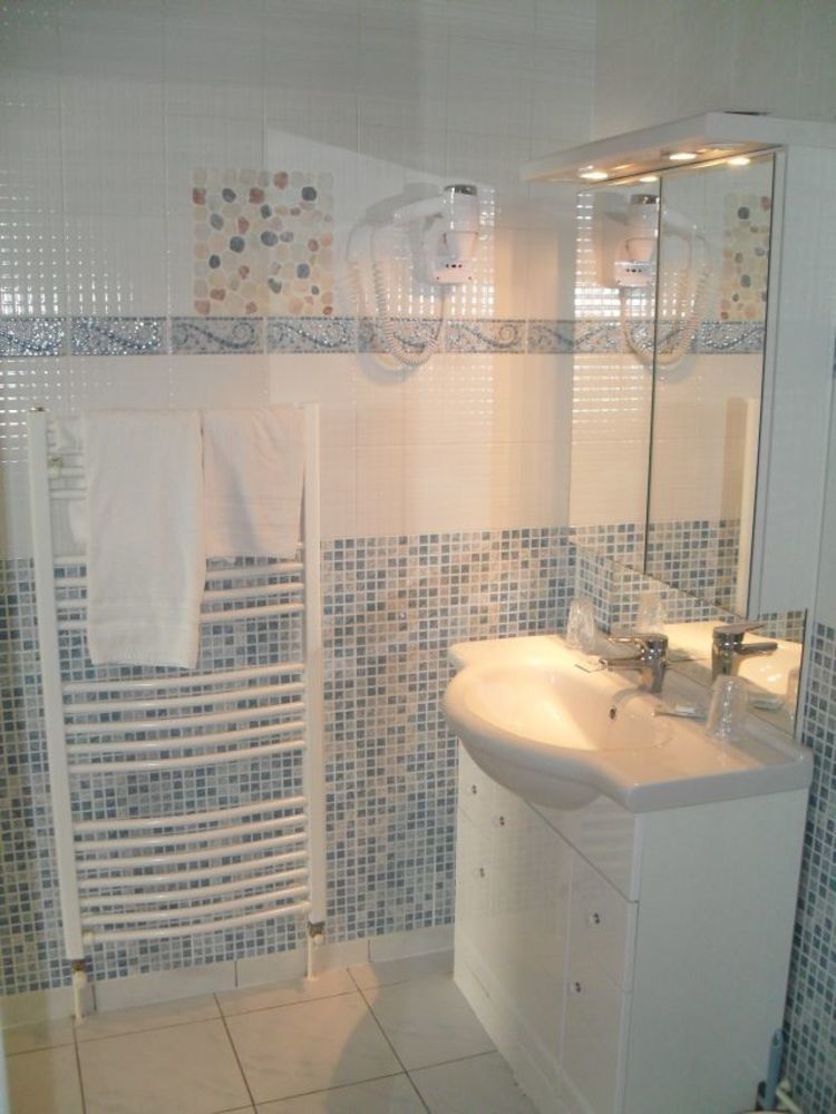 Modern'Hotel ヴァランシエンヌ エクステリア 写真